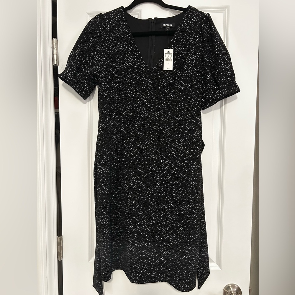 NWT Express Polka Dot Sheath dress, sz M